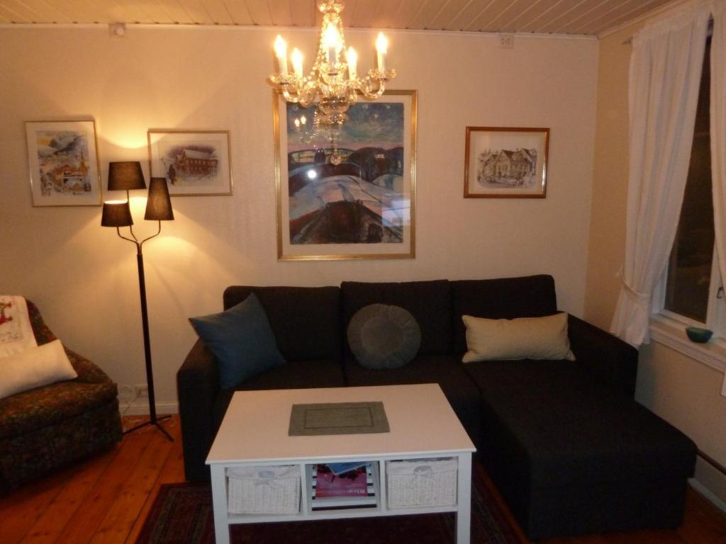 Red Old House Tromso Apartment Екстериор снимка